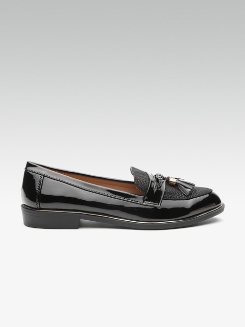 

DOROTHY PERKINS Women Black Snakeskin Pattern Loafers