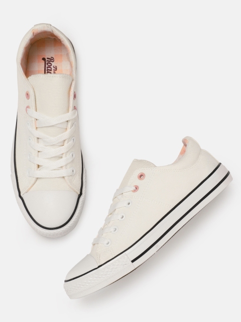 

Roadster Women White Sneakers