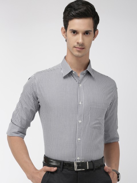 

Raymond Men White & Navy Blue Slim Fit Checked Formal Shirt