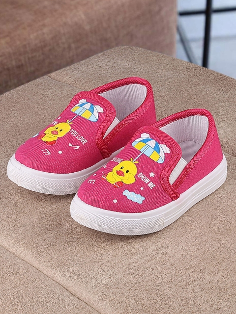 

Walktrendy Girls Pink Slip-On Sneakers