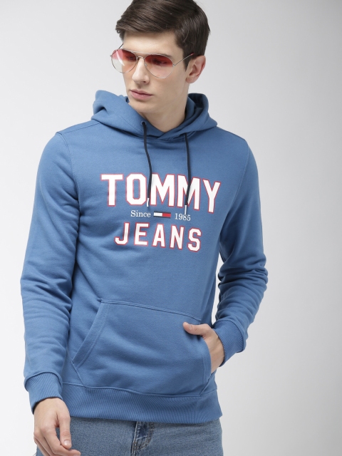 

Tommy Hilfiger Men Blue Solid Hooded Sweatshirt