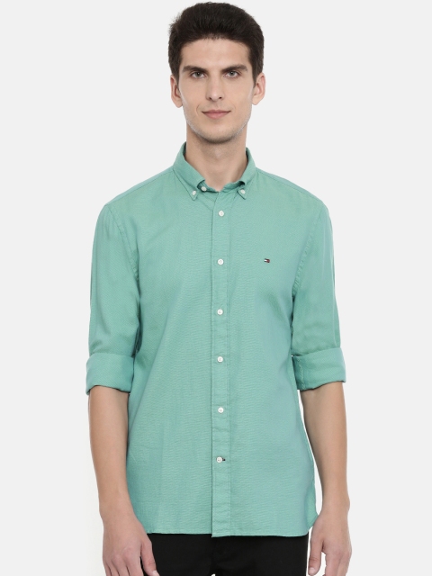 

Tommy Hilfiger Men Green Regular Fit Solid Casual Shirt