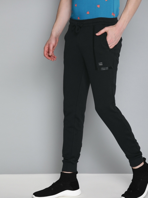 

Mast & Harbour Men Black Solid Straight Fit Joggers