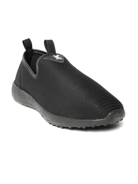 

KazarMax Men Black Slip-On Sneakers