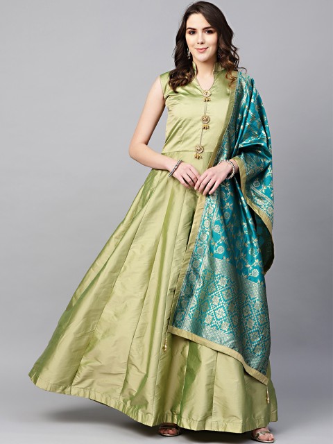 

Chhabra 555 Women Green Solid Silk Made to Measure Cocktail Gown with Banarasi Dupatta