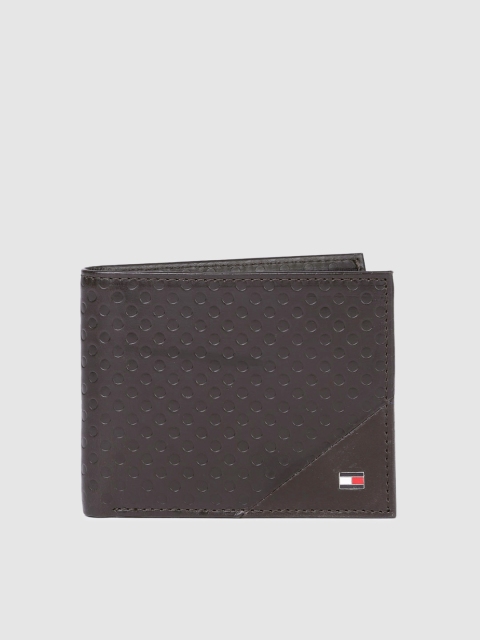 

Tommy Hilfiger Men Brown Leather Textured Two Fold Wallet