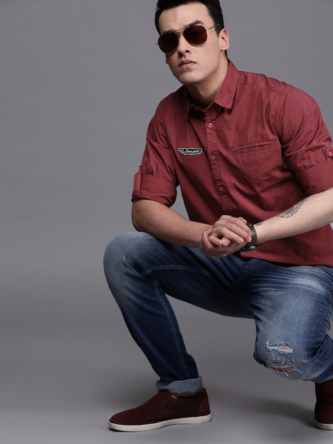 

Ducati Men Maroon Slim Fit Solid Casual Shirt