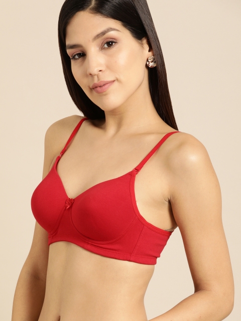 

DressBerry Red Solid Non-Wired Lightly Padded Everyday Bra DB-SP-BRA-001D