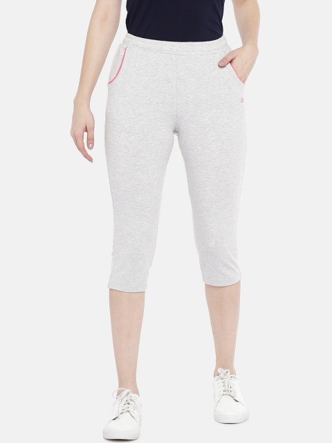 

Sweet Dreams Women Grey Melange Solid Slim Fit Capris