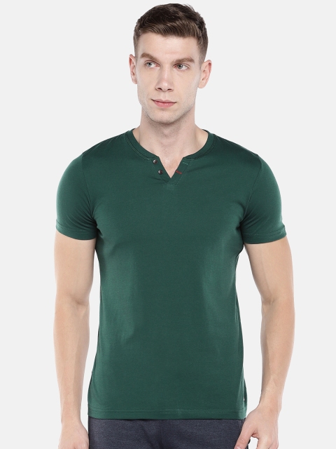 

Sweet Dreams Men Green Solid Henley Neck T-shirt