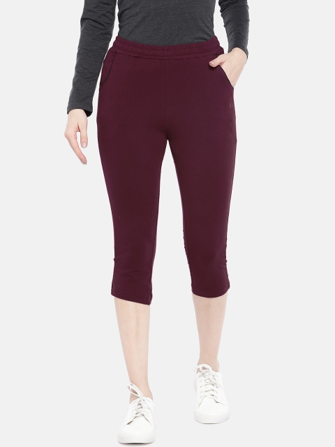 

Sweet Dreams Women Maroon Solid Slim Fit Capris