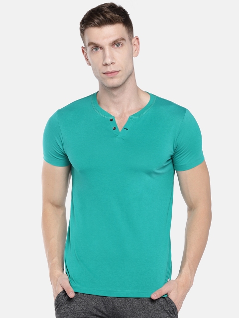 

Sweet Dreams Men Green Solid Henley Neck T-shirt