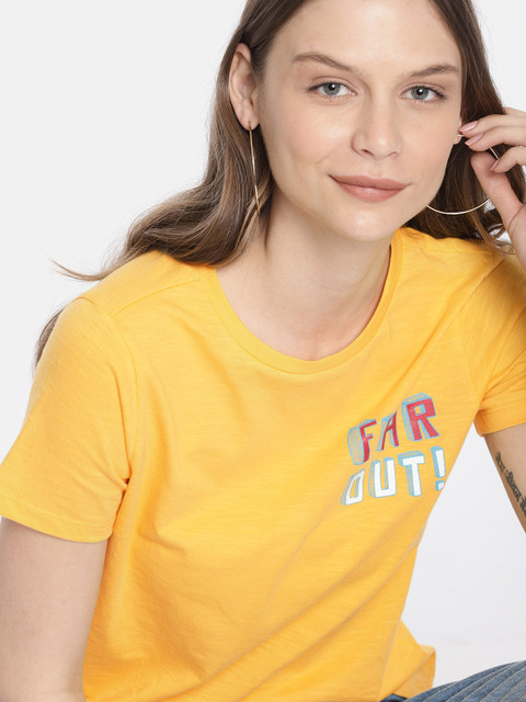 

Mast & Harbour Women Yellow Printed Round Neck T-shirt