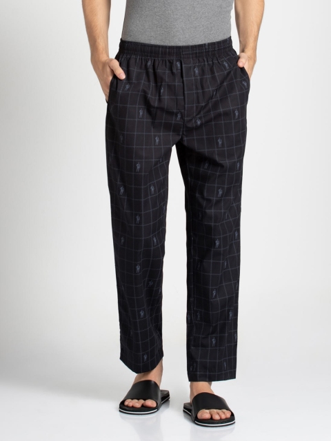 

Jockey Men Black & Blue Relaxed Fit Checked Lounge Pants