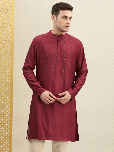 

House of Pataudi Men Maroon Embroidered Straight Kurta