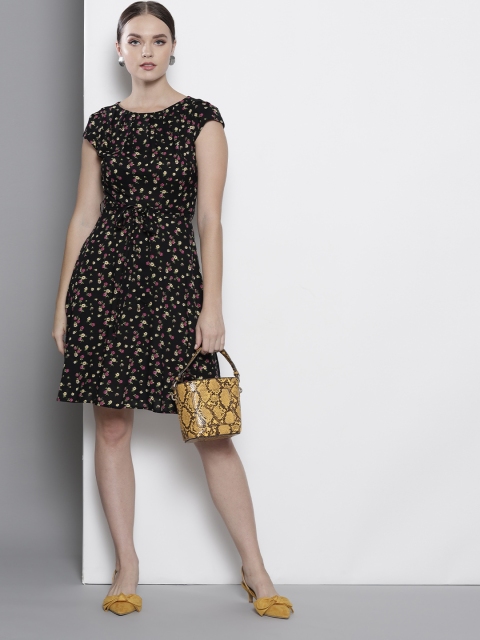 

DOROTHY PERKINS Women Black & Pink Floral Print A-Line Dress