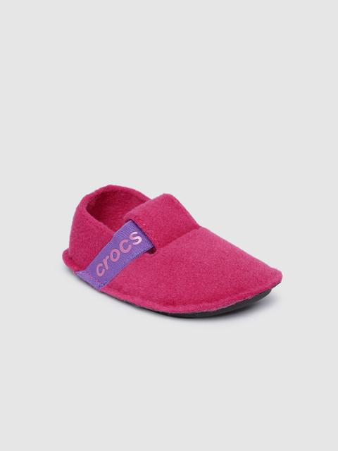 

Crocs Classic Unisex Pink Solid Room Slippers