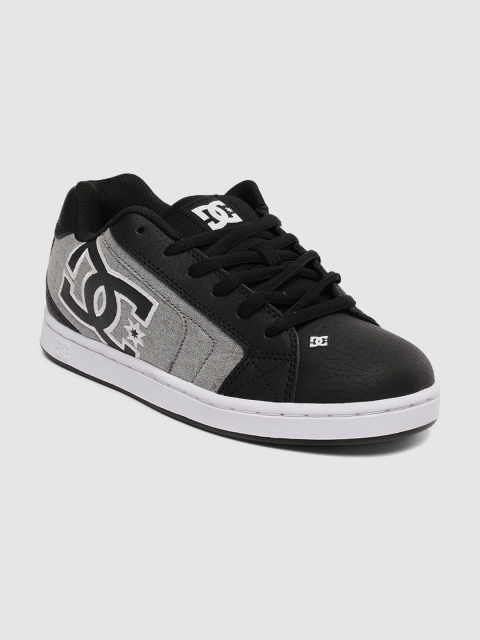 

DC Men Black Solid Sneakers