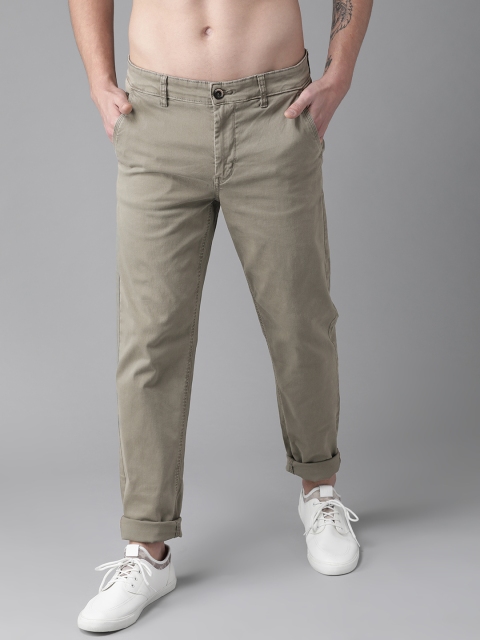 

Roadster Men Grey Regular Fit Solid Trousers