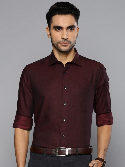 

Louis Philippe Men Burgundy & Black Classic Regular Fit Self Design Formal Shirt