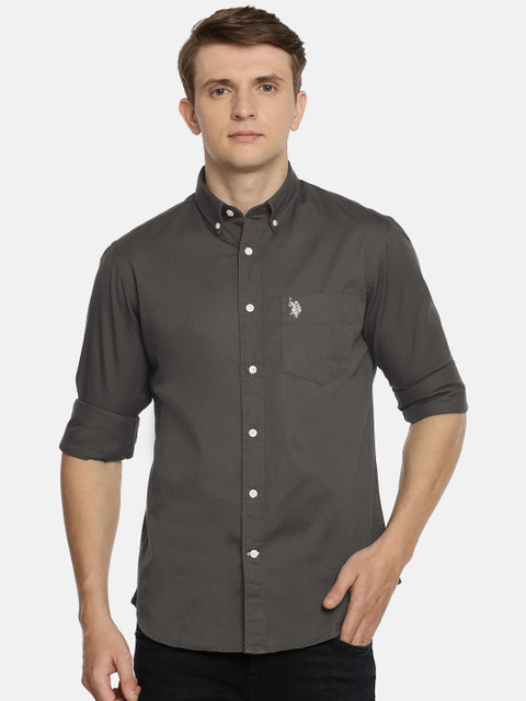 

U.S. Polo Assn. Men Charcoal Grey Tailored Fit Solid Casual Shirt