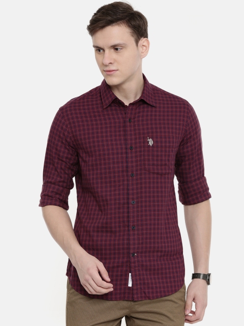 

U.S. Polo Assn. Men Maroon & Navy Blue Tailored Fit Checked Casual Shirt