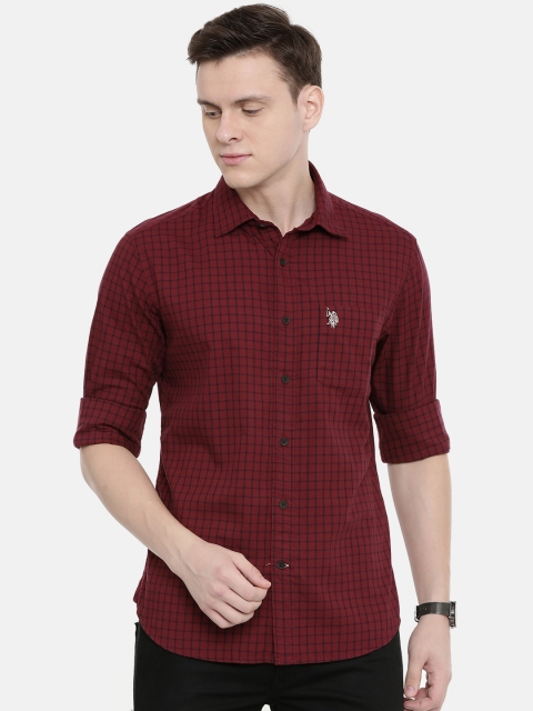 

U.S. Polo Assn. Men Maroon & Navy Blue Tailored Fit Checked Casual Shirt