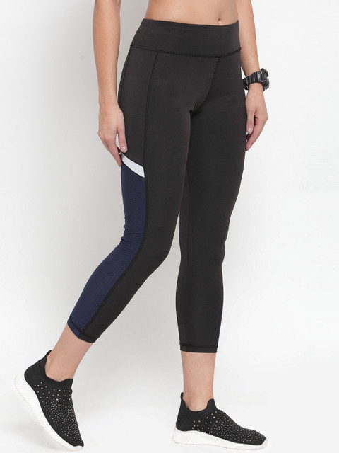 

Boston Club Women Black Solid Tights