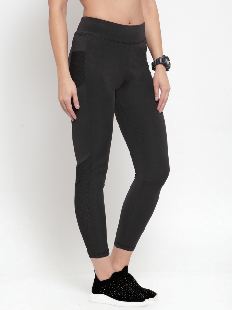 

Boston Club Women Black Solid Tights