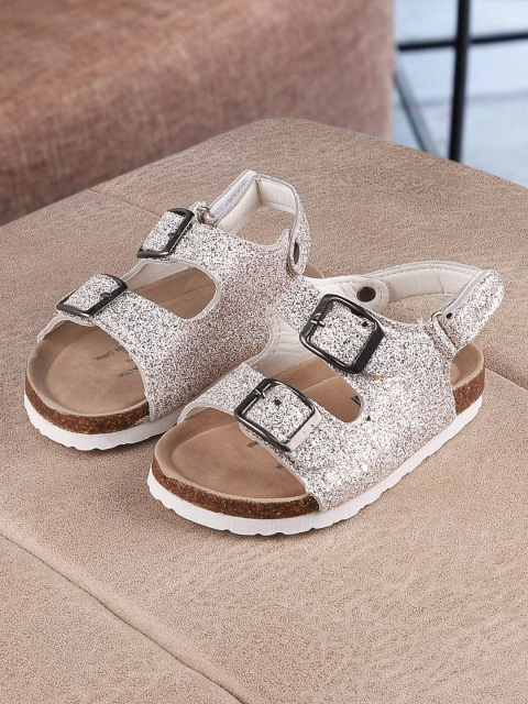 

Walktrendy Girls Silver-Toned Textured Open Toe Flats