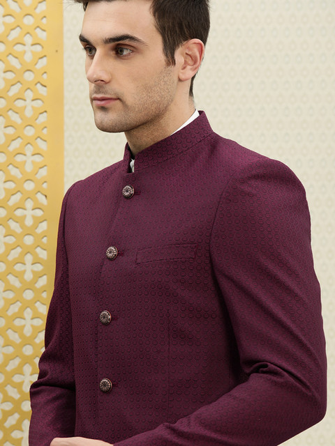 

House of Pataudi Men Burgundy & Black Self Design Ethnic Bandhgala