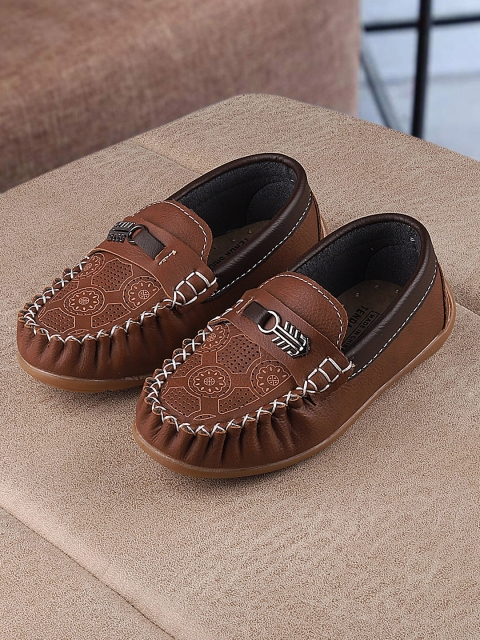 

Walktrendy Boys Brown Loafers