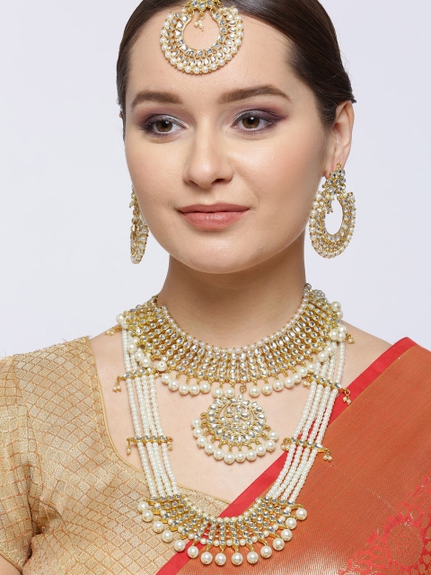 

KARATCART Off-White Gold-Plated Kundan Studded & Beaded Handcrafted Jewellery Set