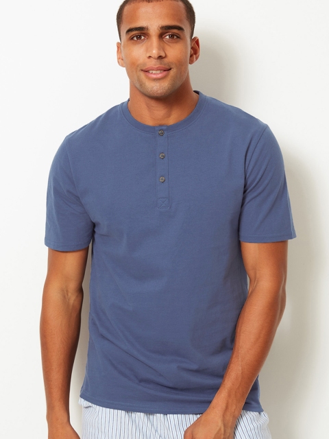 

Marks Spencer Men Navy Blue Solid Henley Neck Pure Cotton T-shirt