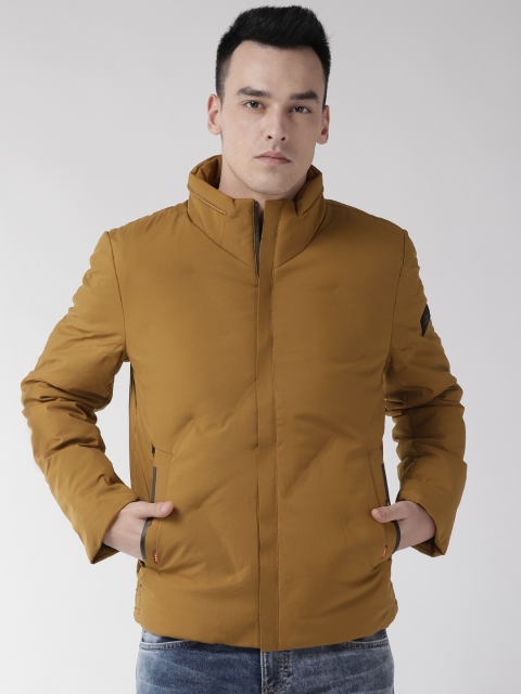 

Fort Collins Men Mustard Brown Solid Lightweight Padded Jacket