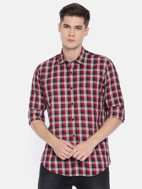 

Peter England Casuals Men Maroon & Navy Blue Slim Fit Checked Casual Shirt