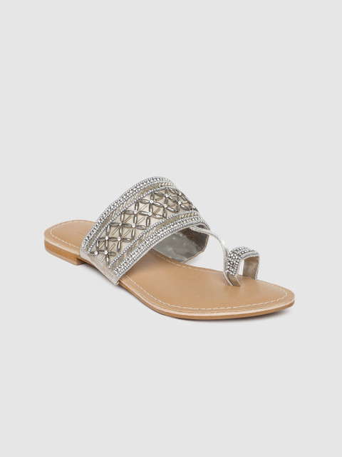 

Inc 5 Women Silver-Toned Embellished One Toe Flats