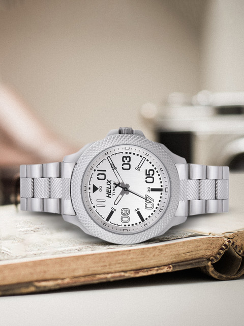 

Helix Men Silver-Toned Analogue Watch TW034HG06