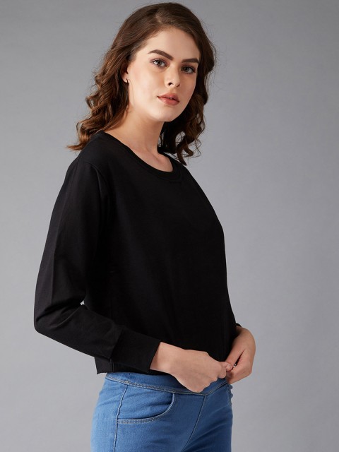 

DOLCE CRUDO Women Black Solid Sweatshirt