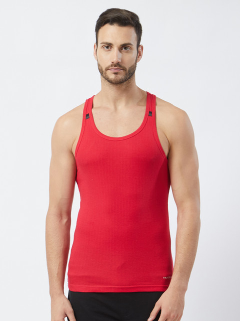 

Fruit of the Loom Men Red Intellifresh Technology Innerwear Vest MFV03-A1S4