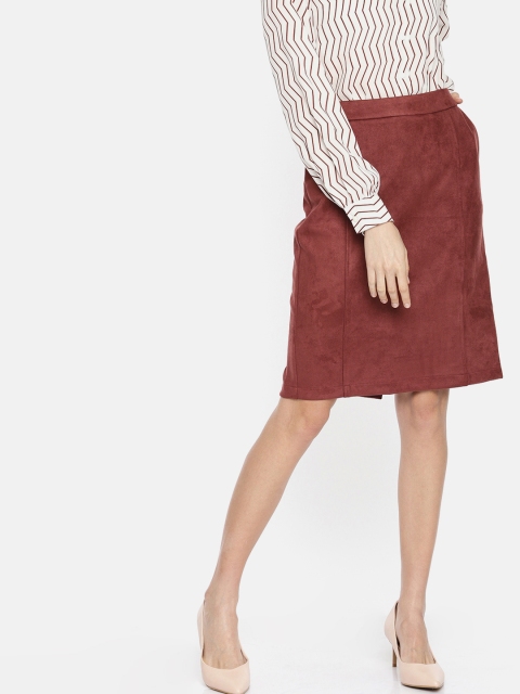 

Vero Moda Women Rust Red Solid Knee Length Straight Skirt