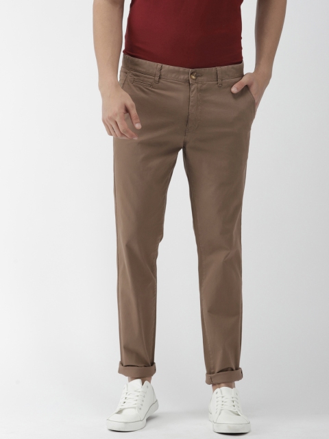 

Park Avenue Play Men Brown Neo Fit Solid Chinos