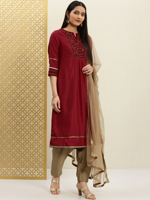

House of Pataudi Women Maroon & Beige Embroidered Kurta with Salwar & Dupatta