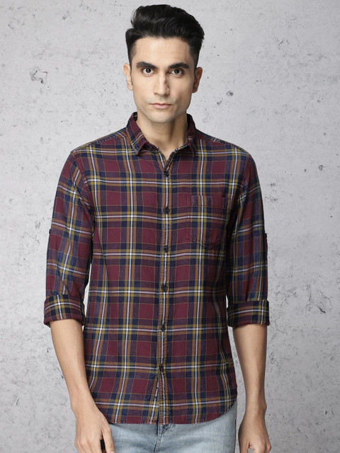 

Ecko Unltd Men Burgundy & Navy Blue Slim Fit Checked Casual Shirt