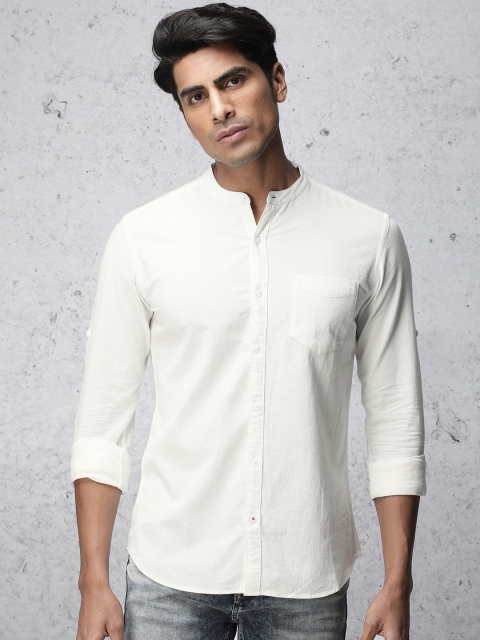 

Ecko Unltd Men Off-White Regular Fit Solid Casual Shirt
