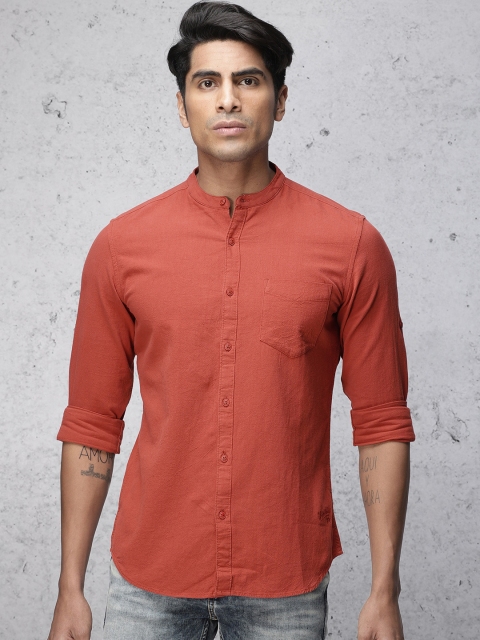 

Ecko Unltd Men Rust Brown Regular Fit Solid Casual Shirt