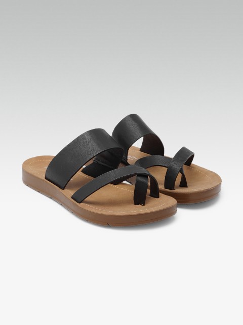 

Steve Madden Women Black Solid One Toe Flats