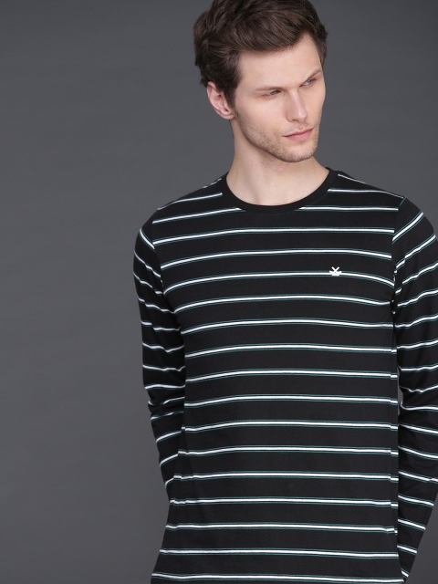 

WROGN Men Black & White Striped Round Neck T-shirt