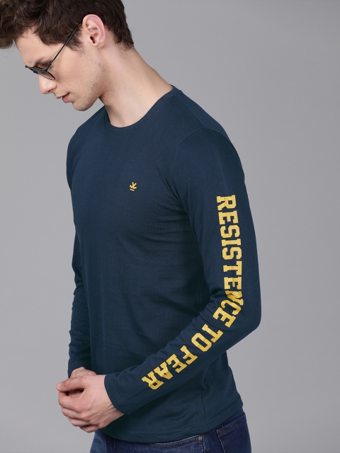 

WROGN Men Navy Blue Solid Round Neck T-shirt