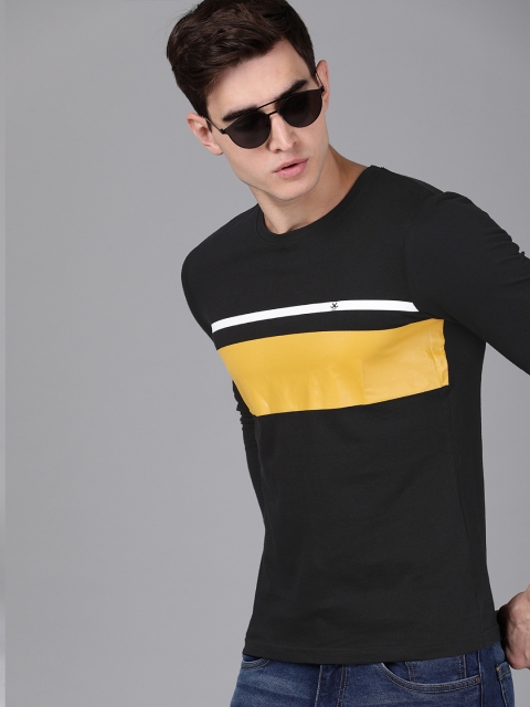 

WROGN Men Black & Yellow Striped Round Neck T-shirt